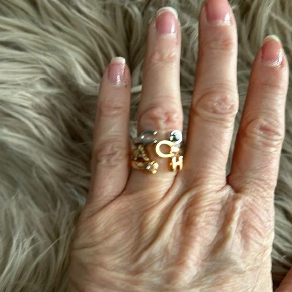 Coach ring - Picture 3 of 4